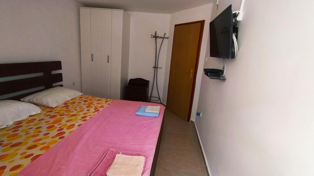 Guest House Maza Kotor Exteriör bild