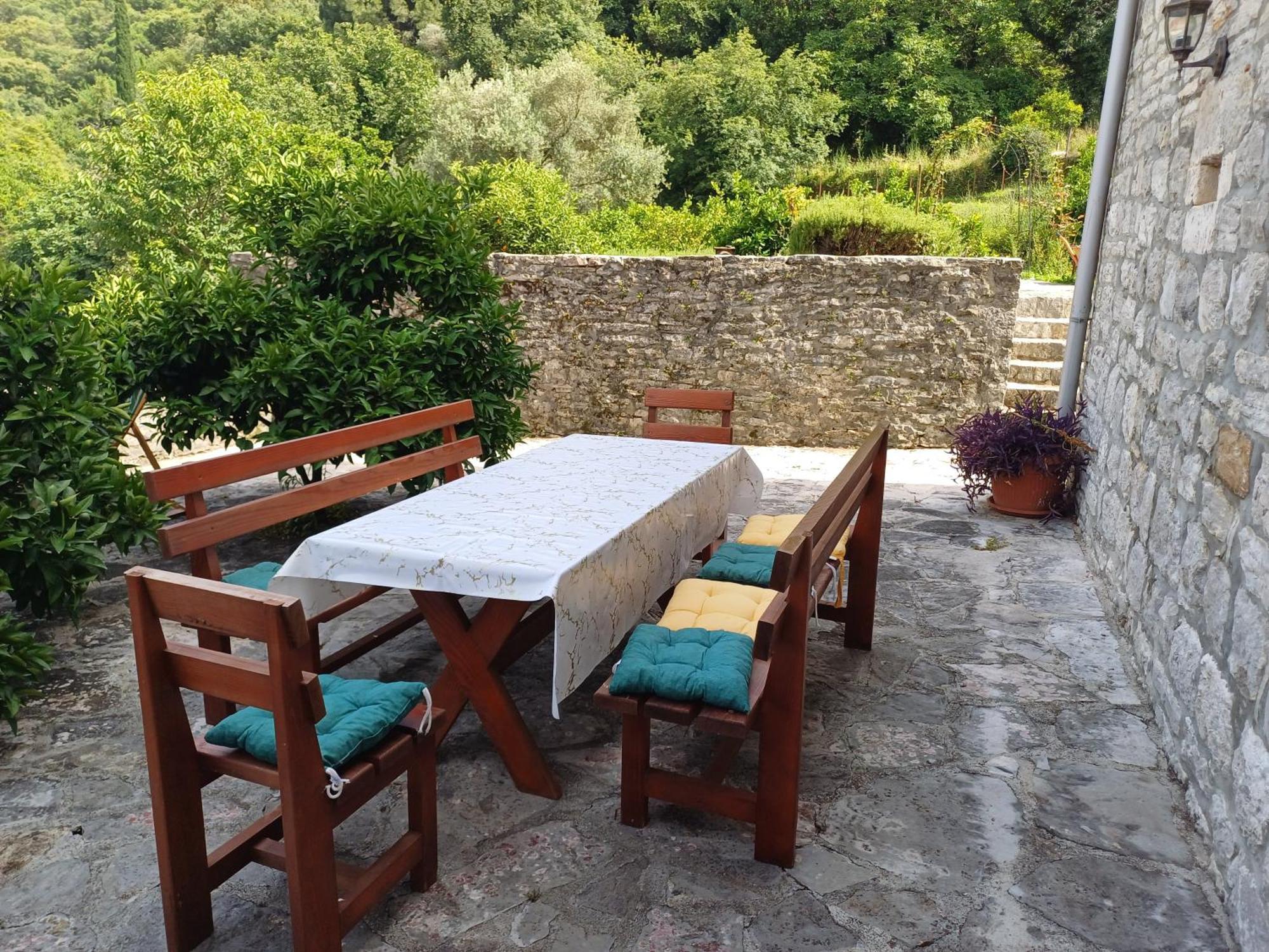 Guest House Maza Kotor Exteriör bild