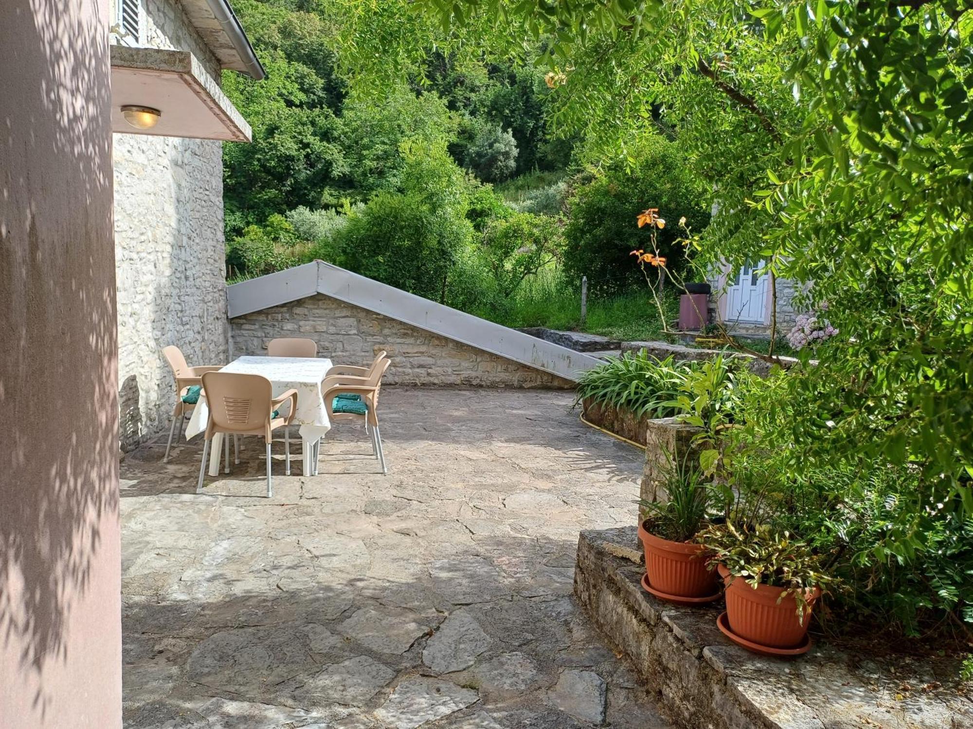 Guest House Maza Kotor Exteriör bild